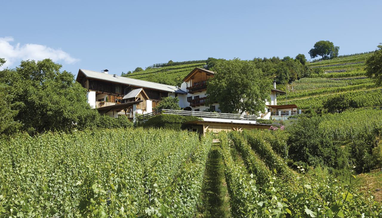 Strasserhof Tenuta-Weingut Vahrn エクステリア 写真