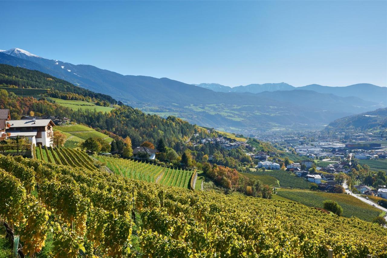 Strasserhof Tenuta-Weingut Vahrn エクステリア 写真